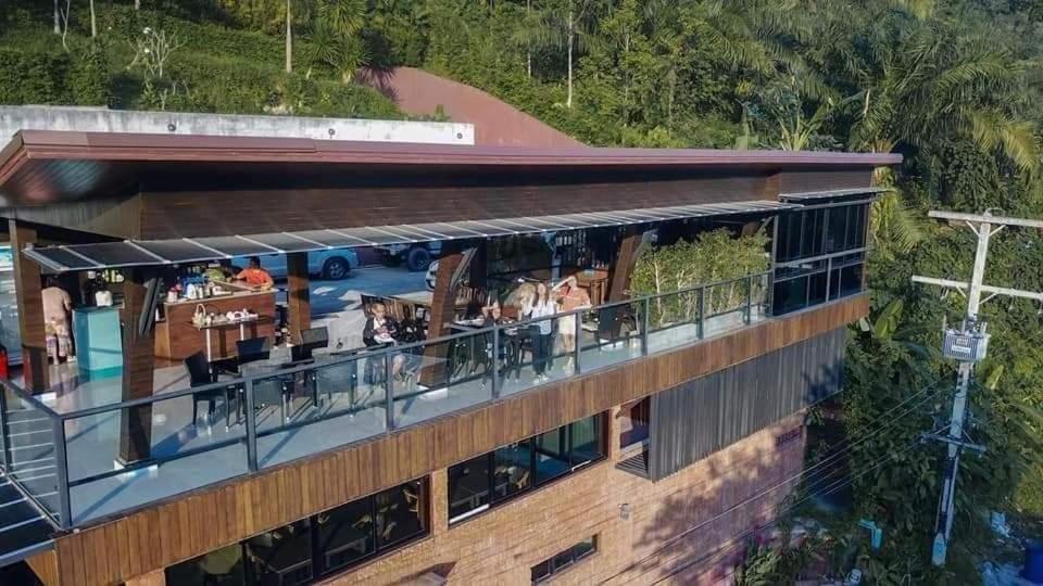 Blue Mountain Phangnga Resort Екстериор снимка